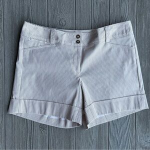 White House Black Market Womens 4 White Tan Pinstripe Cuffed Shorts 5" Inseam